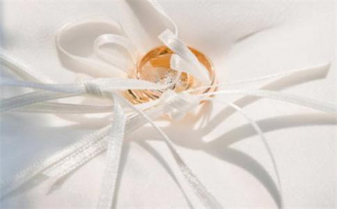 2025癸卯年10月适合订婚的吉利日子 本月订婚吉日查询